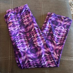 Old Navy purple crop leggings